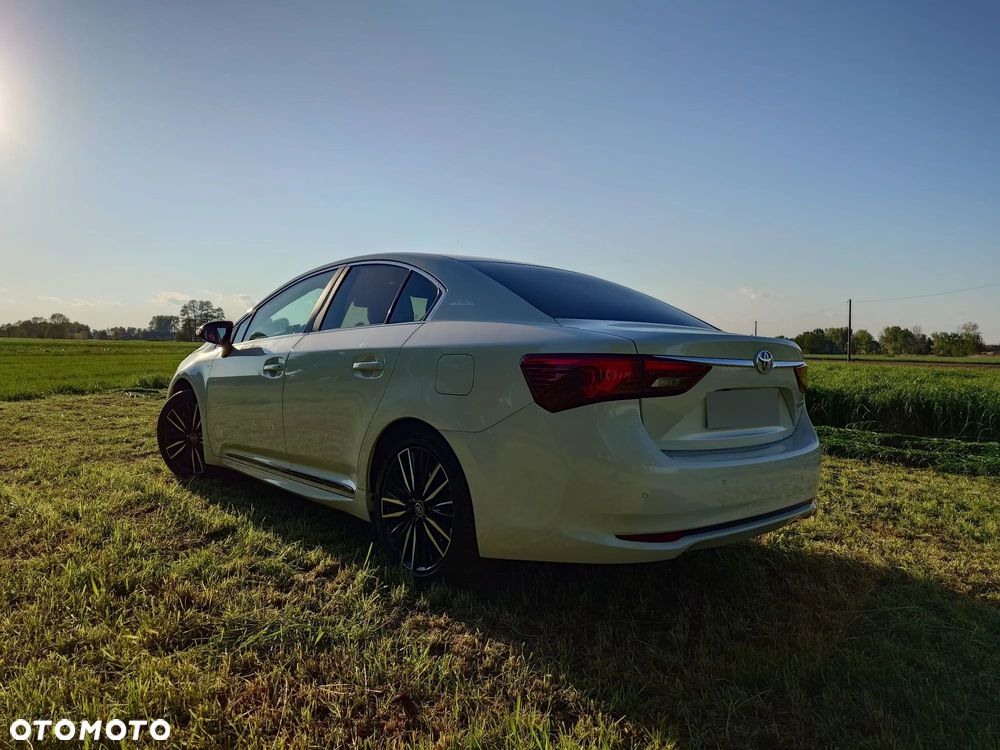 Toyota Avensis 1.8 Selection - 4