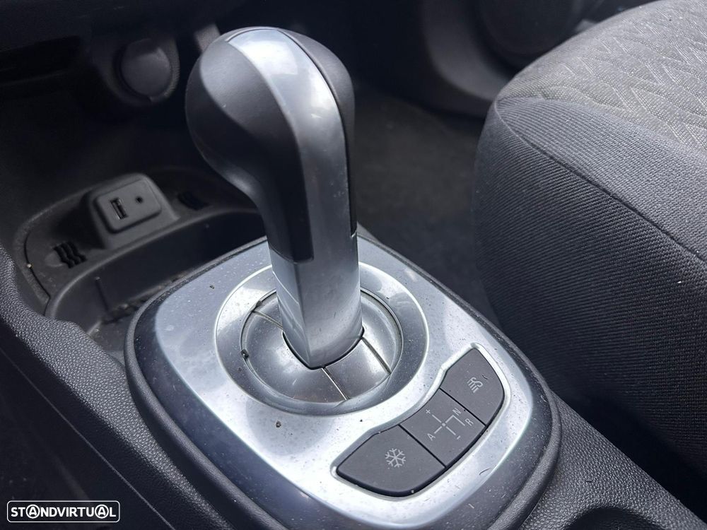 Opel Corsa D 1.2 Gasolina 86 cv  63 kW 2009 - 2014 A 12 XER para peças - 5