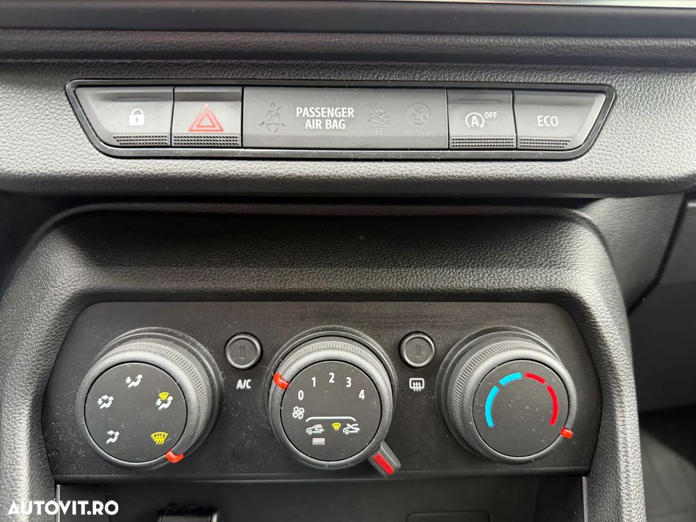 Dacia Logan TCe 90 MT5 Comfort - 14