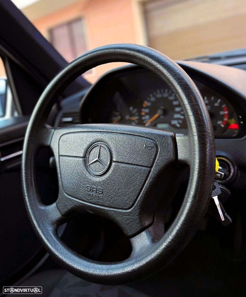 Mercedes-Benz C 220 CDI Classic - 11