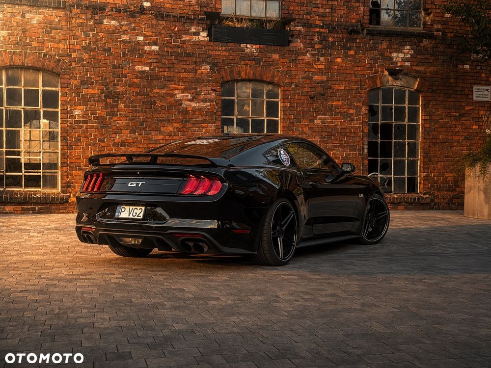 Ford Mustang - 3