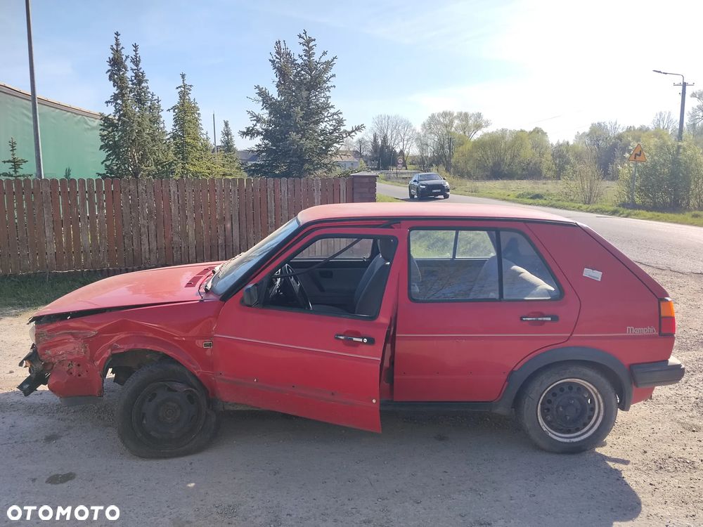 Volkswagen Golf - 4