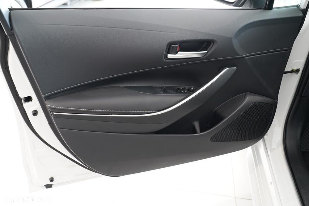 Suzuki Swace 1.8 Hybrid Elegance CVT - 10