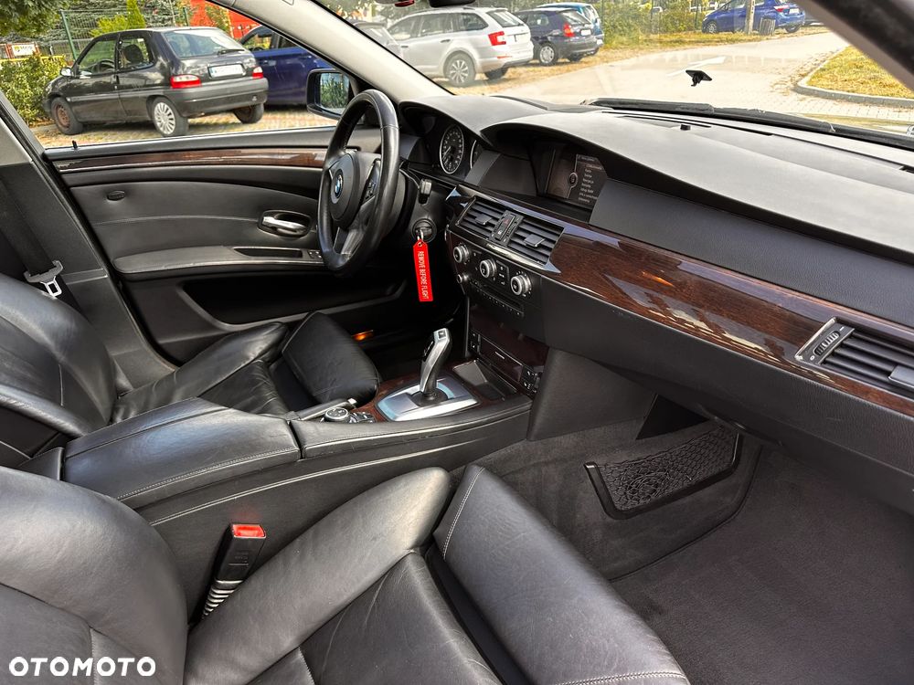 BMW Seria 5 530d Edition Exclusive - 17