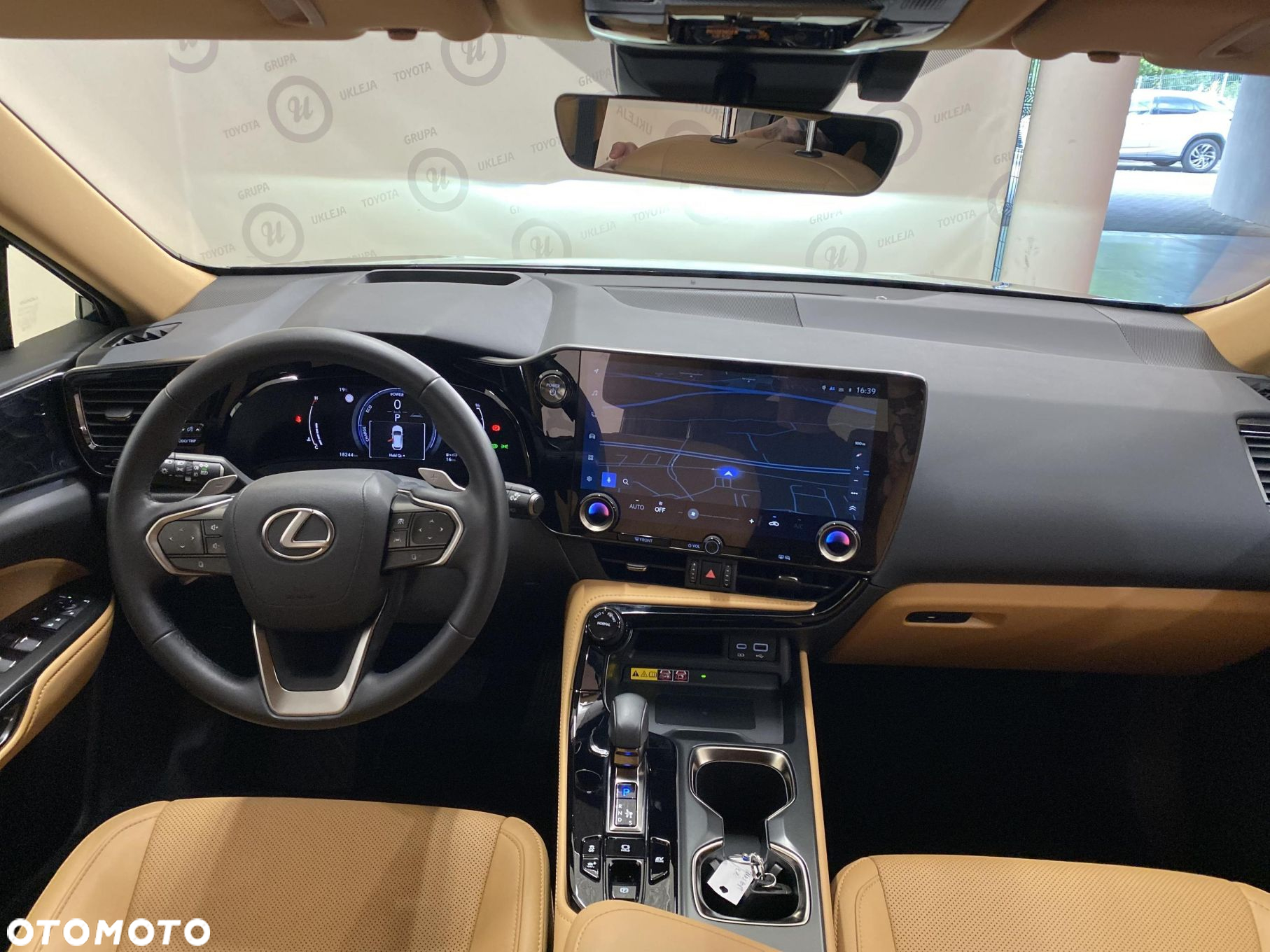 Lexus NX - 12