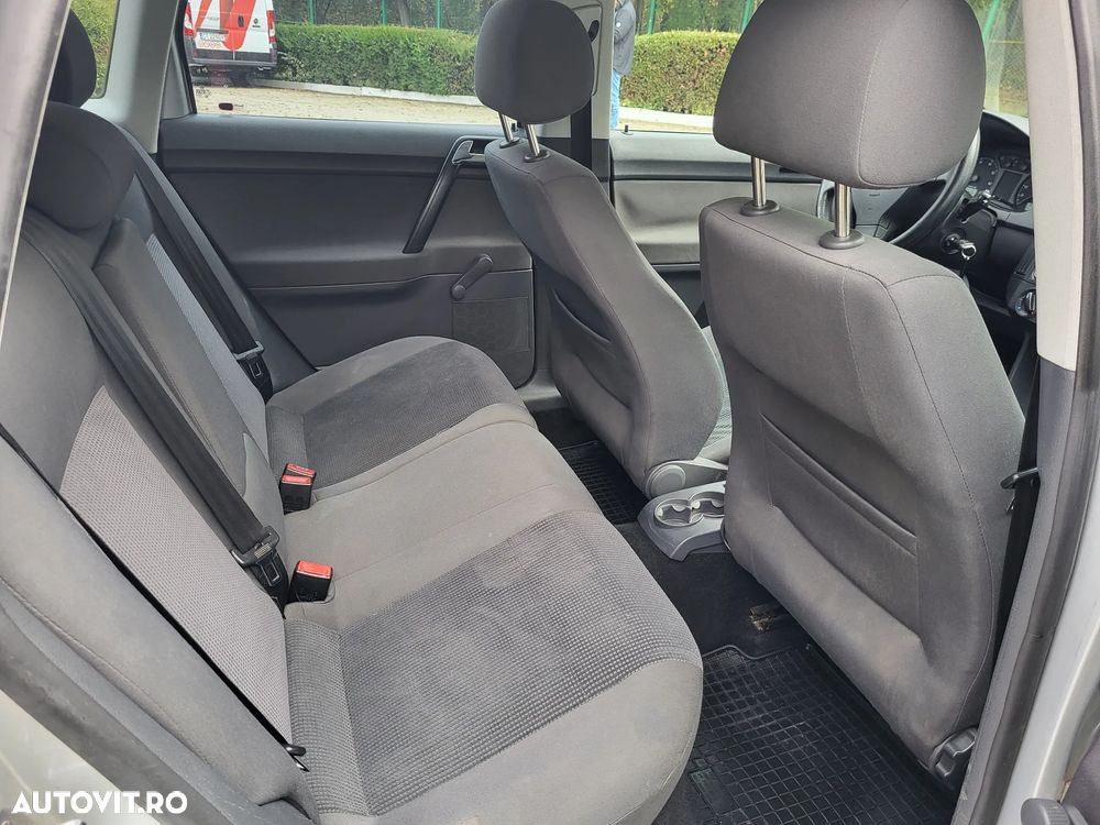 Volkswagen Polo 1.4 Comfortline - 15
