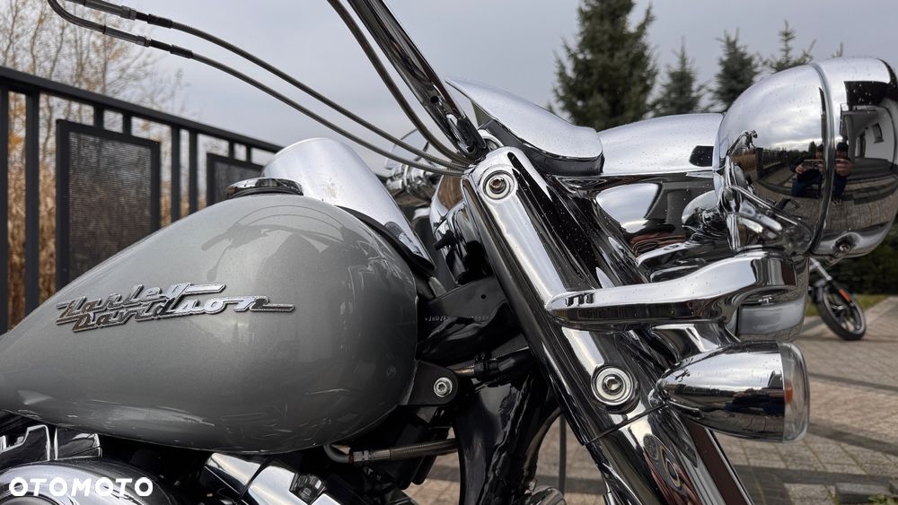 Harley-Davidson Touring Road King - 12