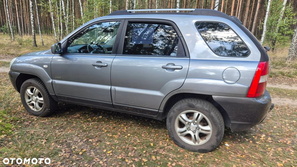 Kia Sportage 2.0 Tour - 1