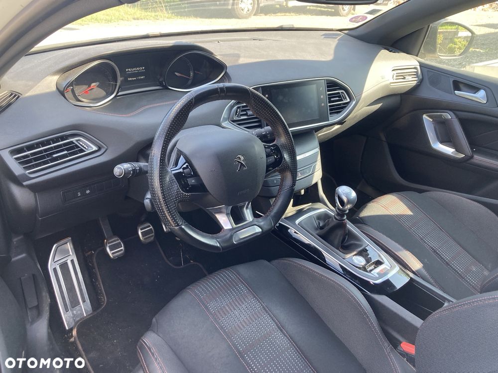 Peugeot 308 - 6