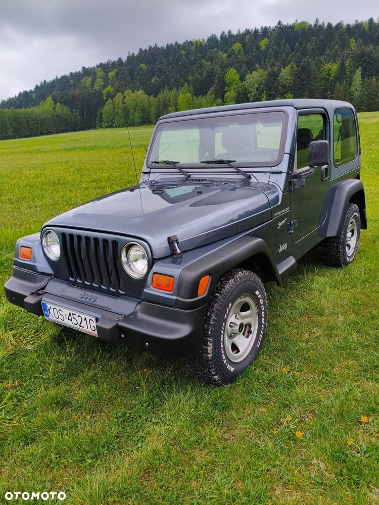 Jeep Wrangler - 2