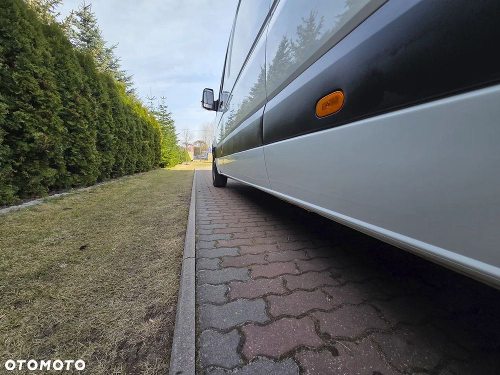 Mercedes-Benz Sprinter - 17