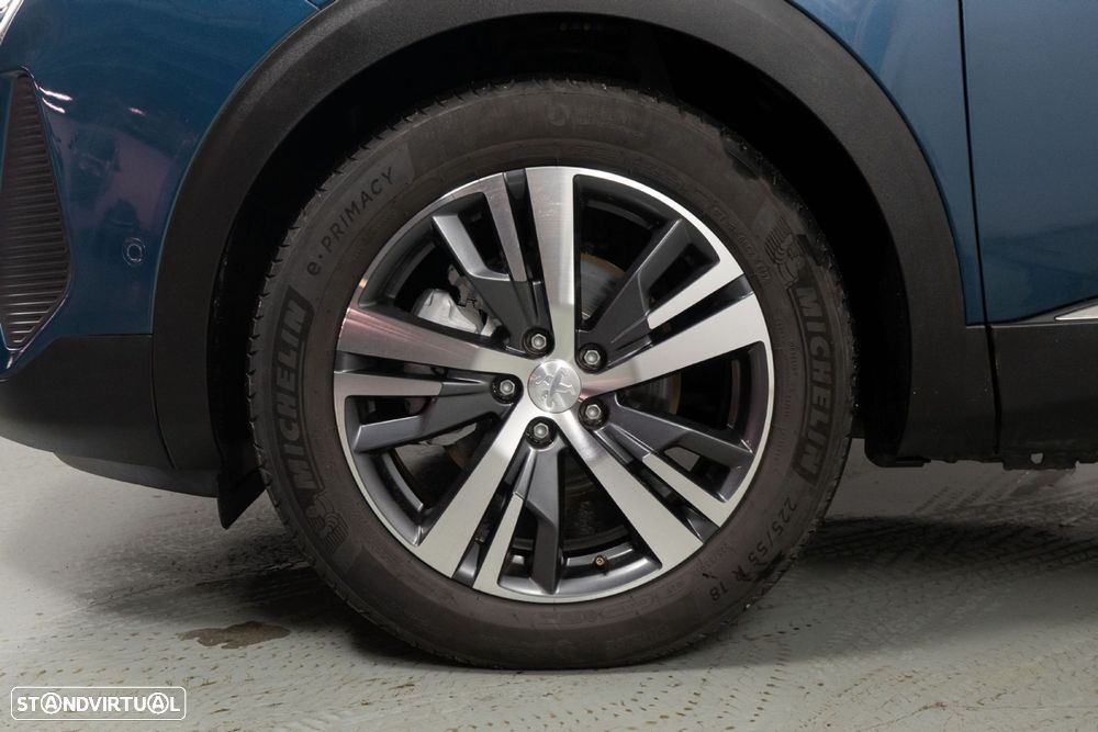 Peugeot 5008 1.2 Hybrid Allure e-DCS6 - 21