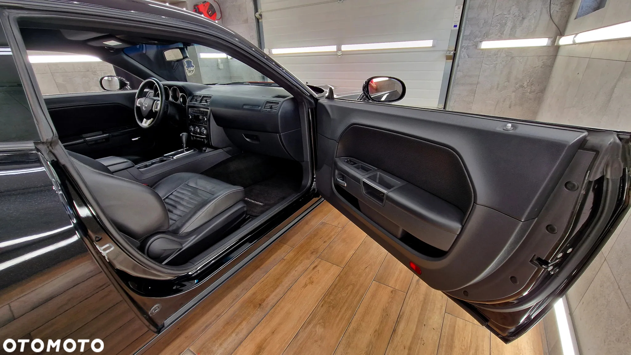 Dodge Challenger Automatik SXT Plus - 23