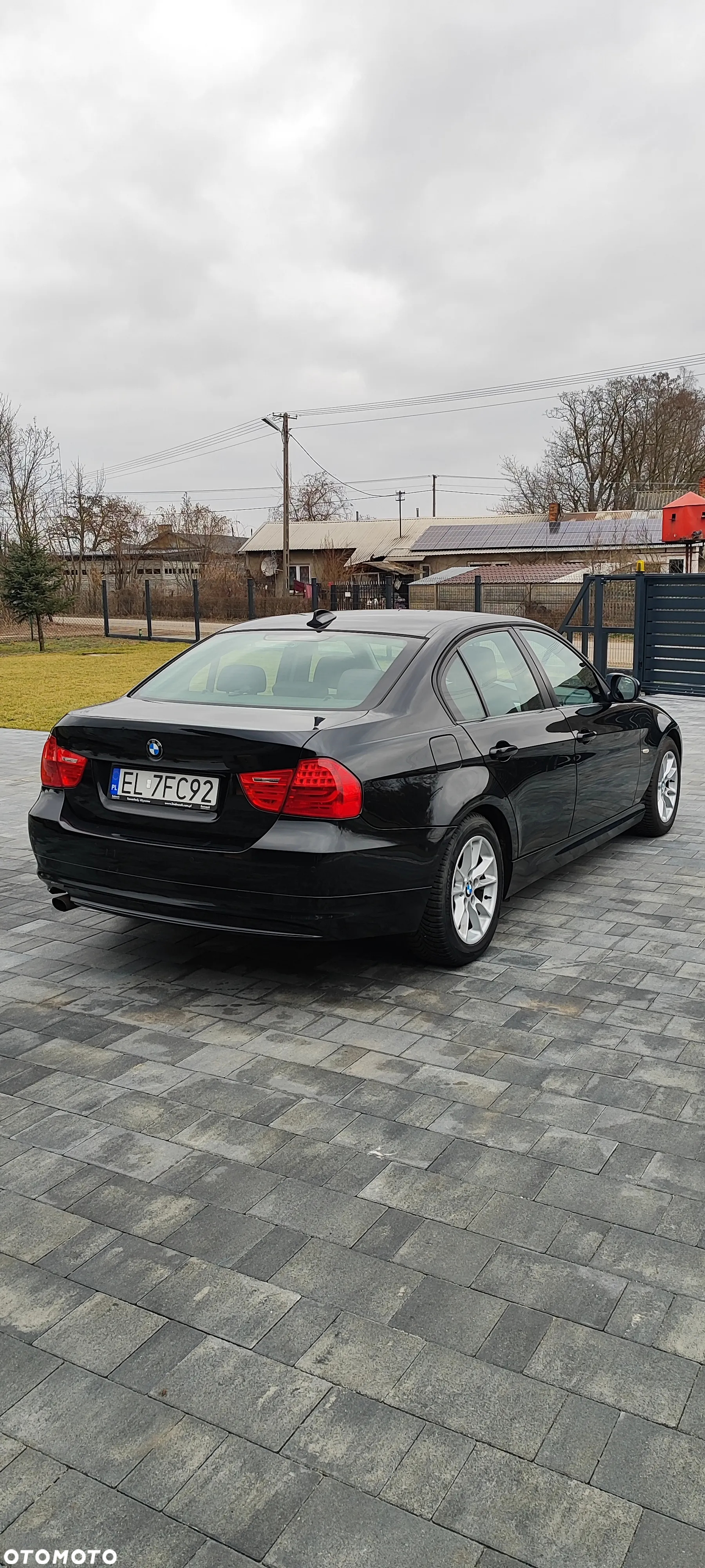 BMW Seria 3 318d DPF Edition Exclusive - 4