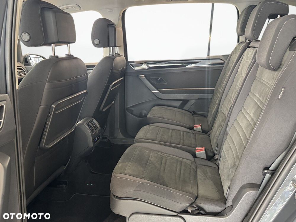 Volkswagen Touran - 13