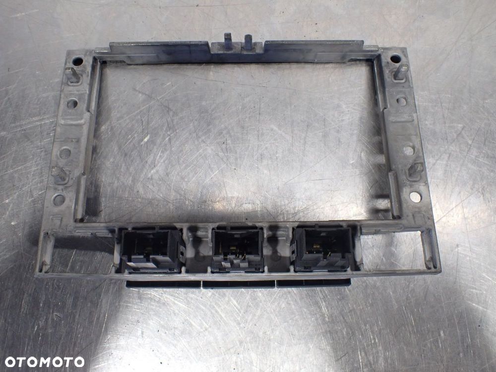 RAMKA STELAŻ RADIA VOLKSWAGEN TOUAREG 5.0 7J6857318  7L6919235A   7L6953235   7L6919281 - 6
