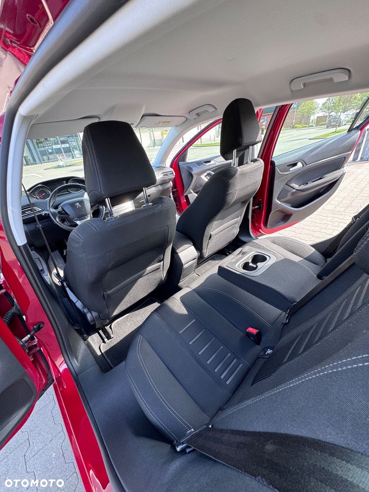 Peugeot 308 130 e-THP Stop & Start Allure - 19