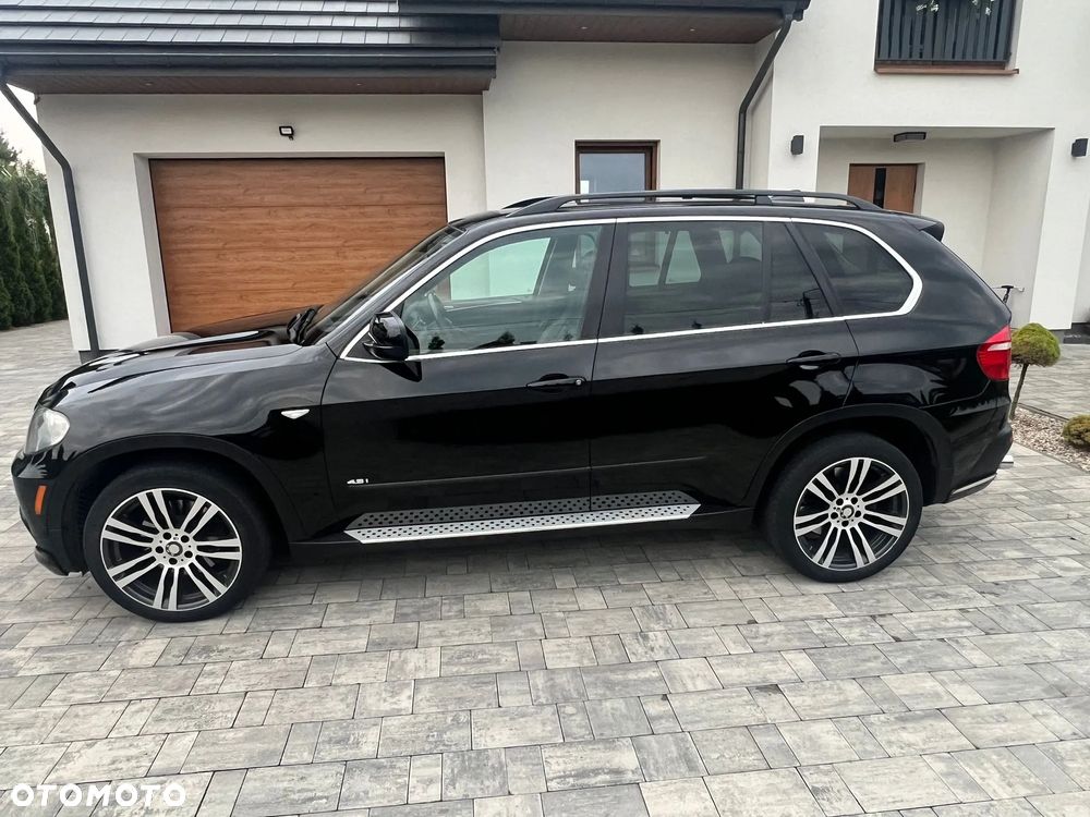 BMW X5 4.8i - 2