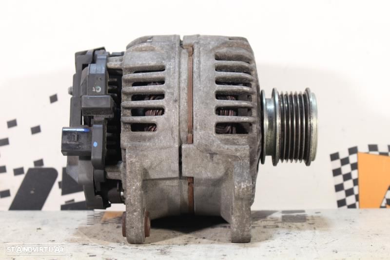 Alternador Volkswagen Golf Iv (1J1)  038903023L / 012432500 / 038 903 - 1