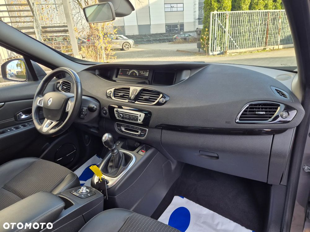 Renault Scenic - 11