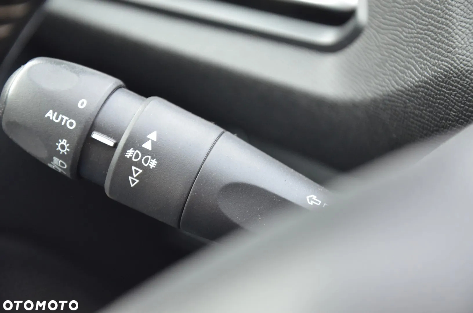 Peugeot 308 BlueHDi FAP 120 EAT6 Stop & Start Active - 27