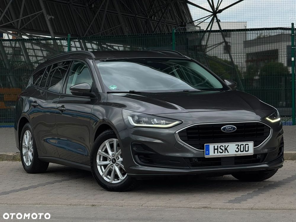 Ford Focus SW 1.0 EcoBoost Hybrid TITANIUM X - 1