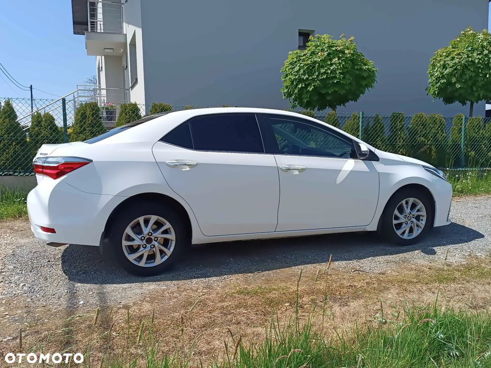 Toyota Corolla 1.6 Comfort - 1