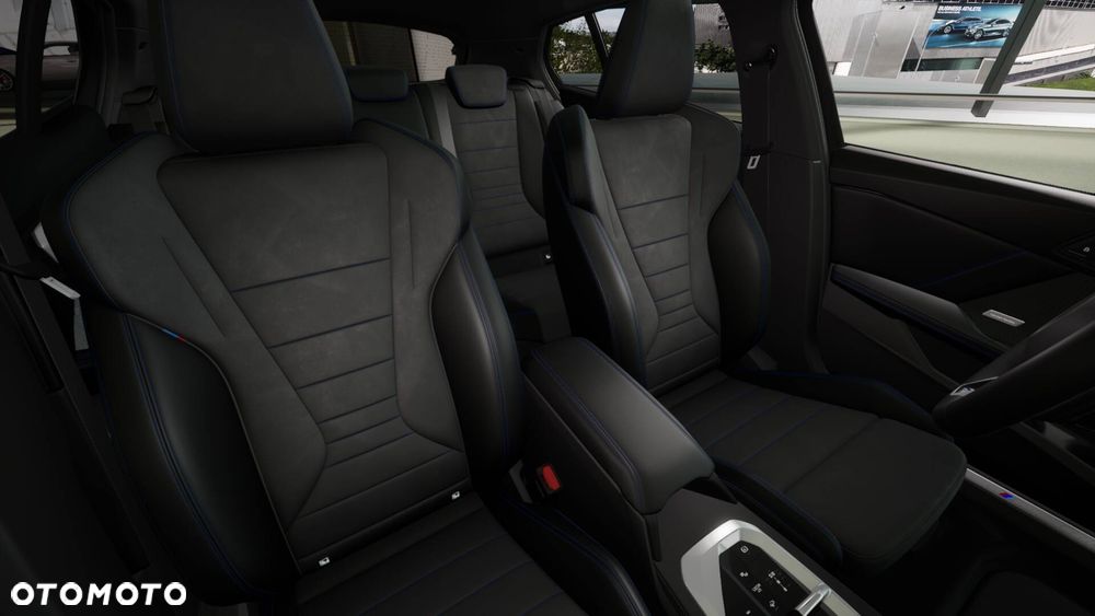 BMW Seria 1 120 mHEV - 11