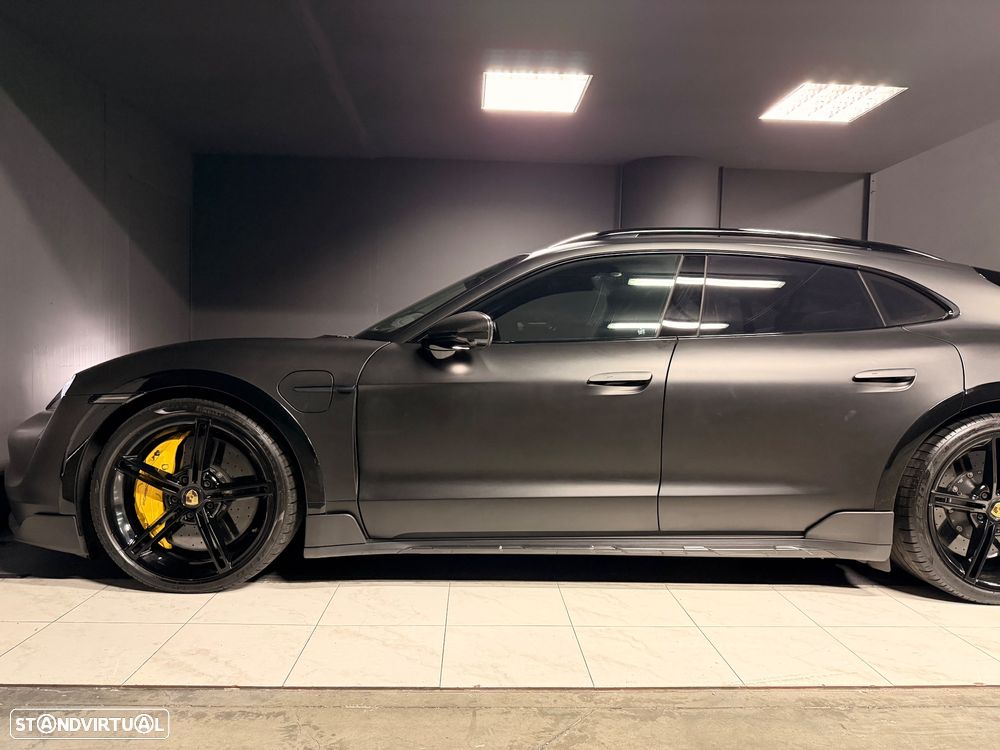 Porsche Taycan Cross Turismo Turbo S - 7