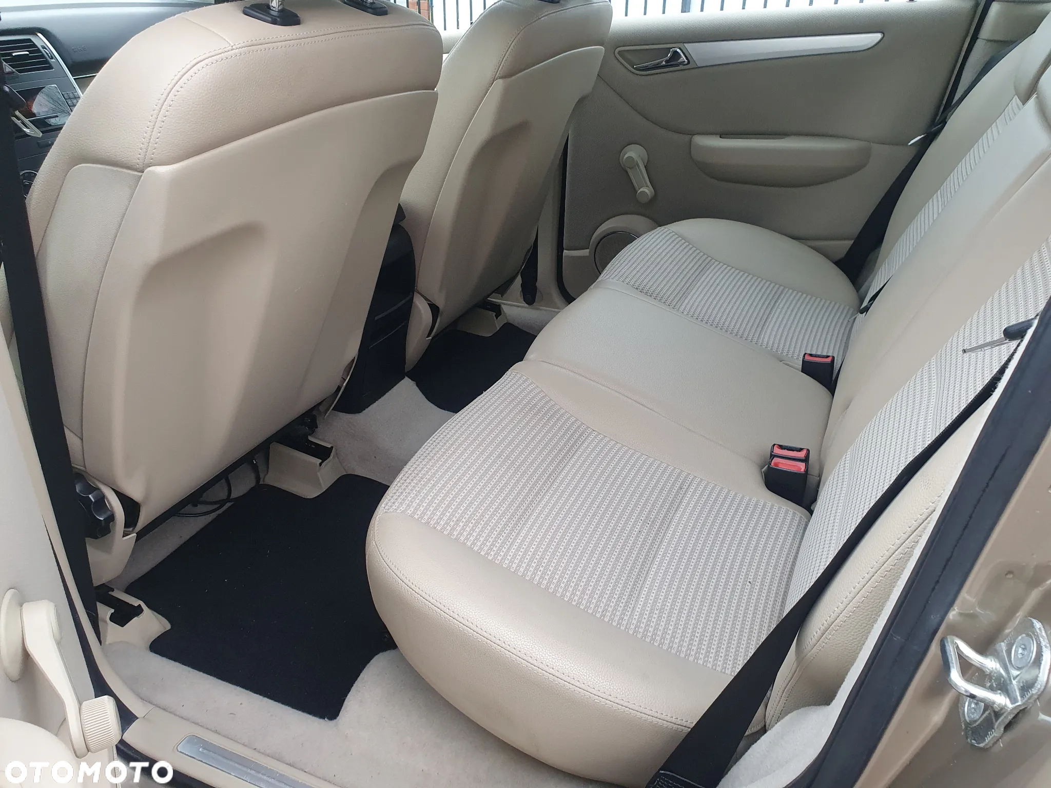 Mercedes-Benz Klasa B 180 CDI Special Edition - 9