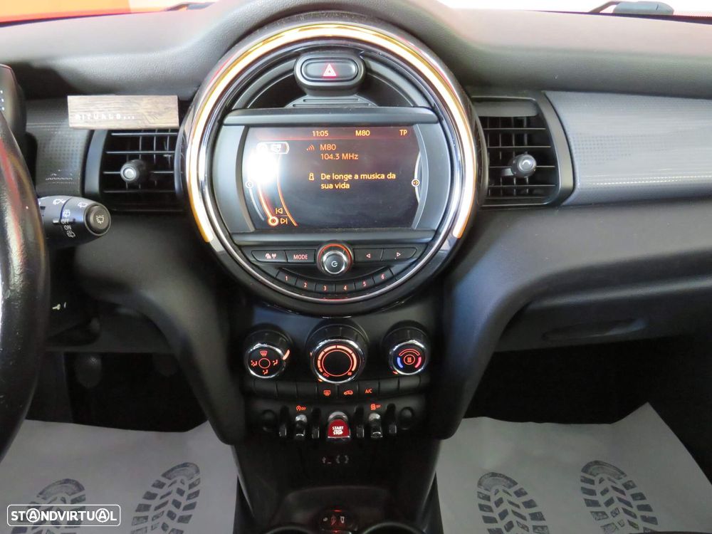 MINI 5 Portas Cooper D - 33