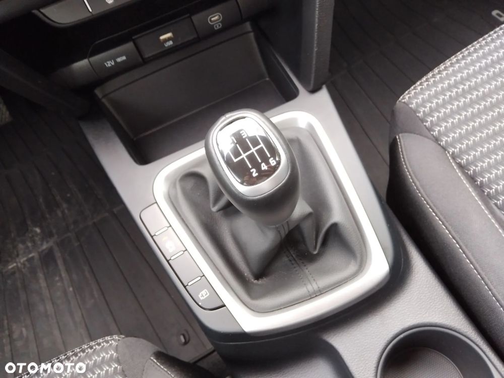Kia XCeed 1.5 T-GDI M - 21