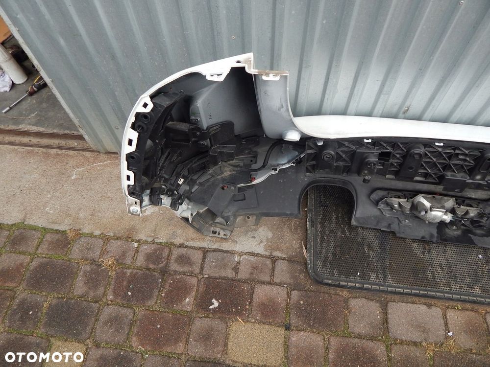 ZDERZAK ŚLIZGI TYŁ CITROEN DS3 CROSSBACK PDC - 6