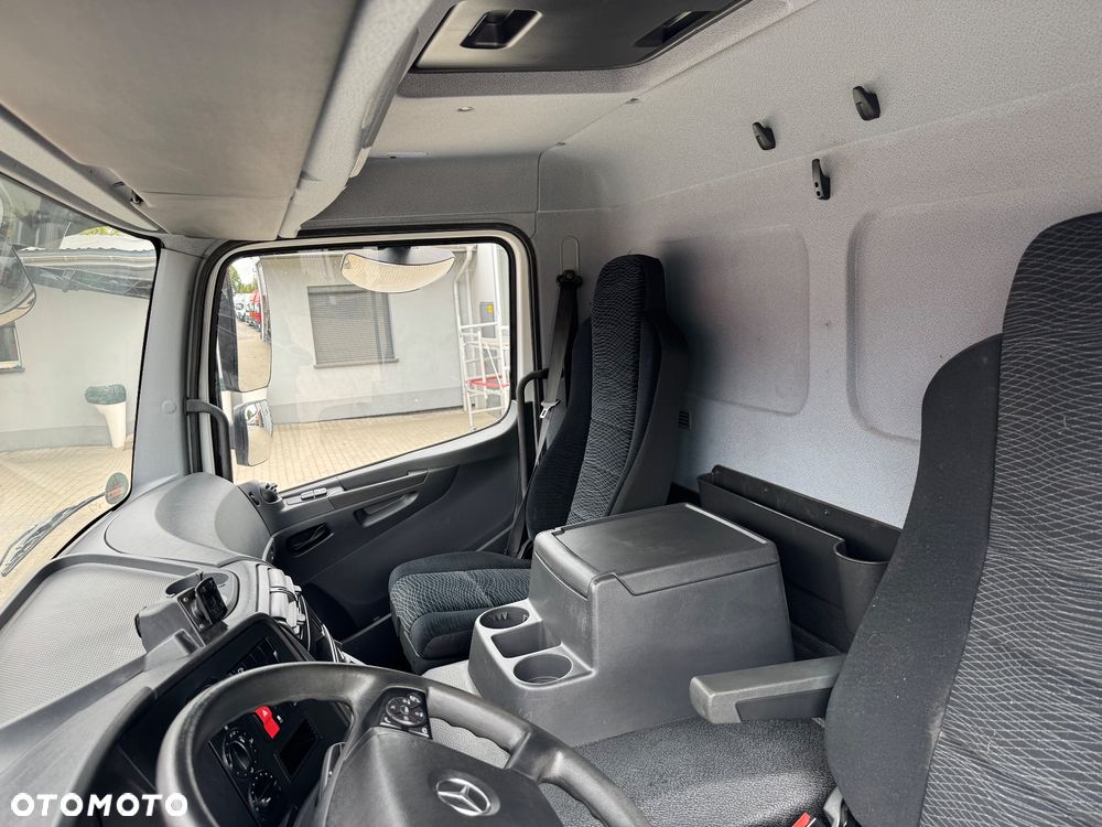Mercedes-Benz ATEGO - 29