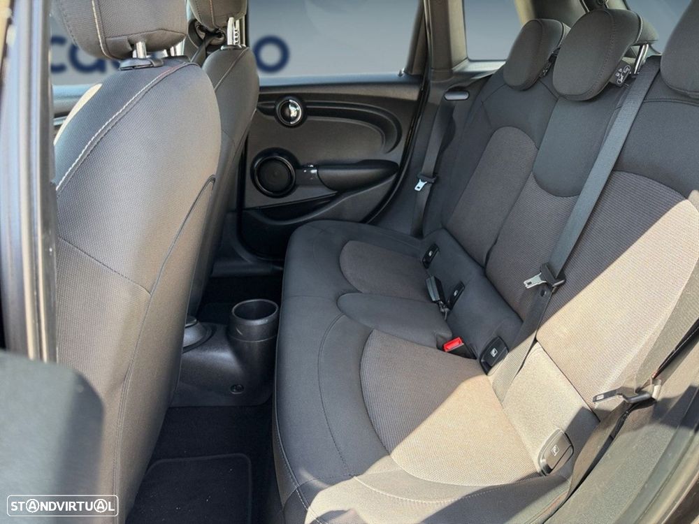 MINI 5 Portas One Classic - 14