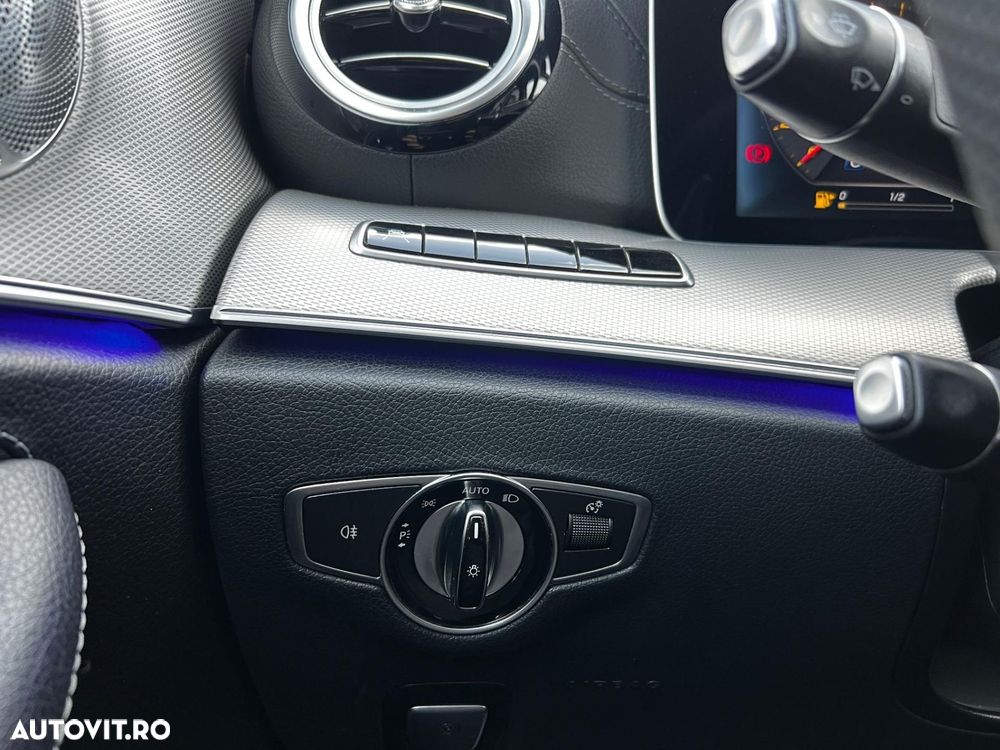 Mercedes-Benz E - 16