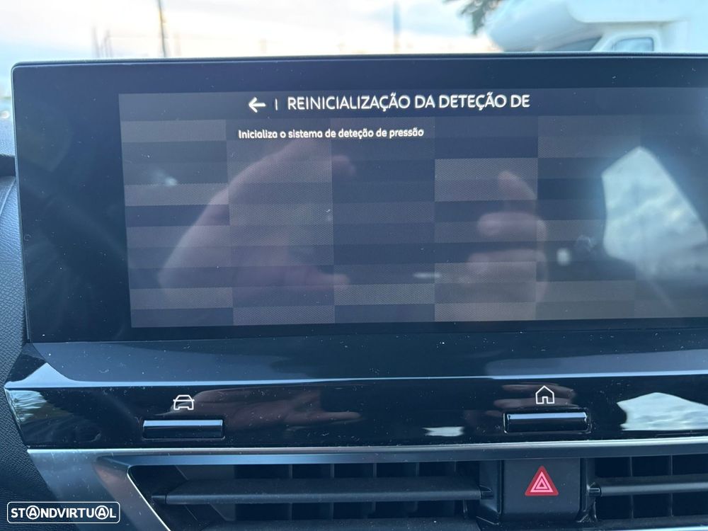 Citroën C4 1.2 PureTech Shine Pack EAT8 - 52