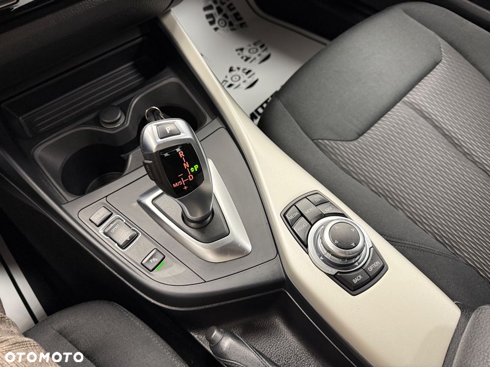 BMW Seria 1 - 14