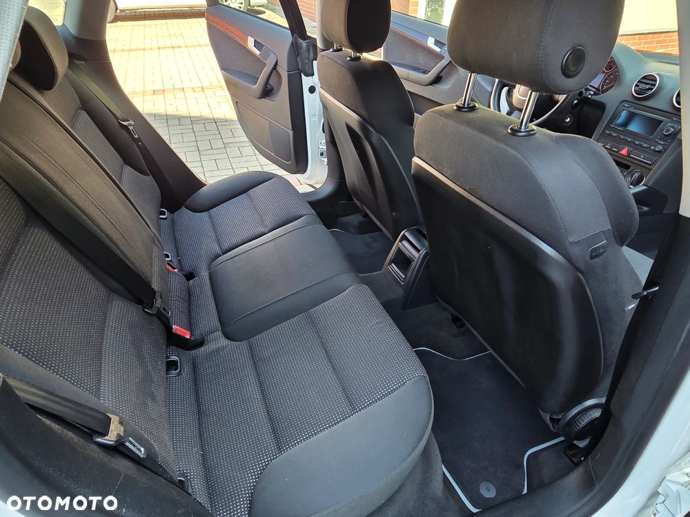 Audi A3 Sportback 1.9 TDI DPF Ambiente - 25