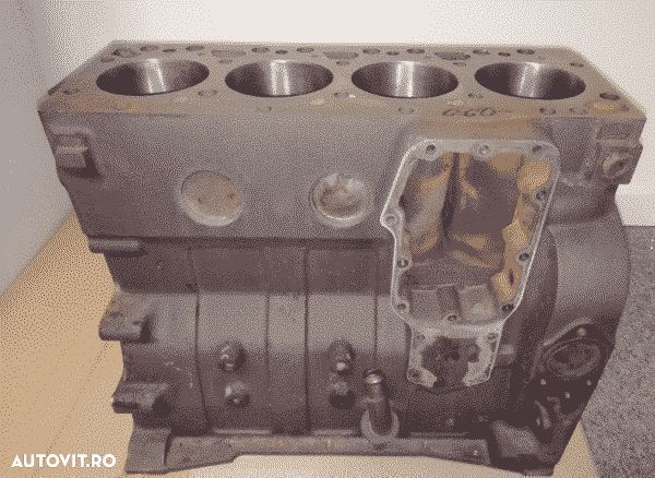 Bloc motor buldoexcavator case 580 - 1