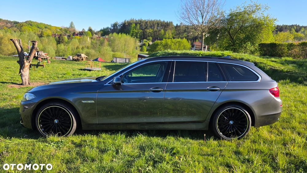 BMW Seria 5 520d xDrive Luxury Line - 2
