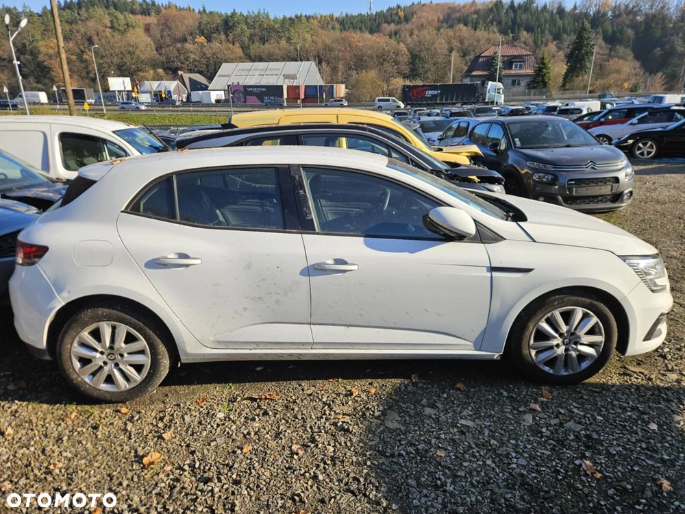 Renault Megane 1.5 Blue dCi Techno - 3