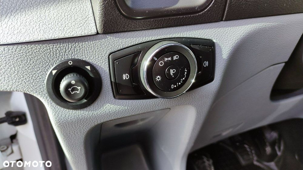 Ford Transit - 27