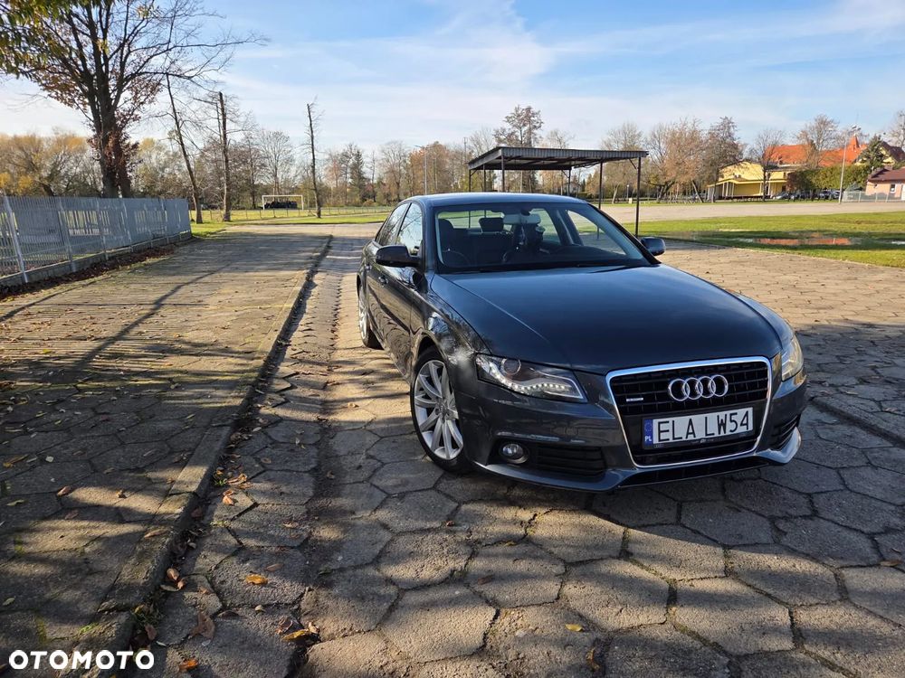 Audi A4 Limousine - 35