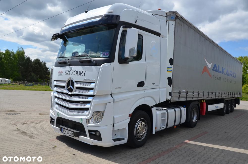 Mercedes-Benz ACTROS MP4 - 3