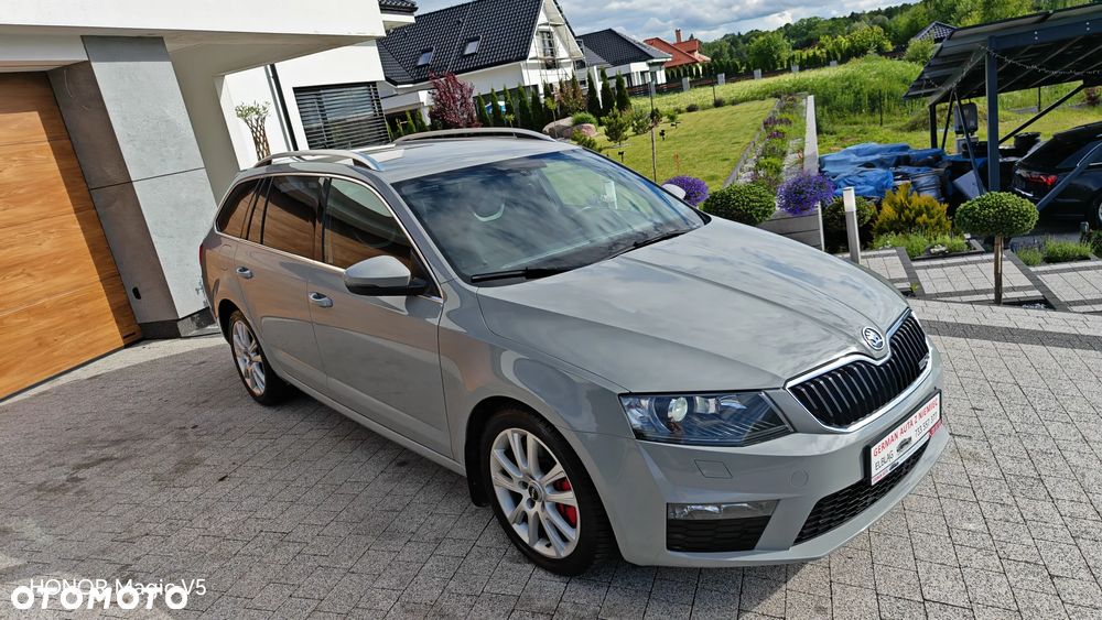 Skoda Octavia 2.0 TDI DSG RS - 35