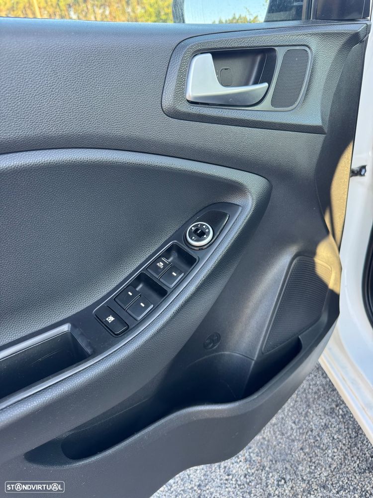 Hyundai i20 1.2 LED - 9