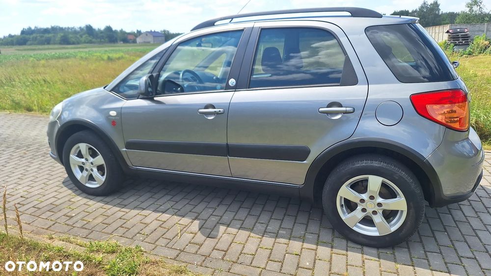 Suzuki SX4 1.6 VVT 4x4 Limited - 3