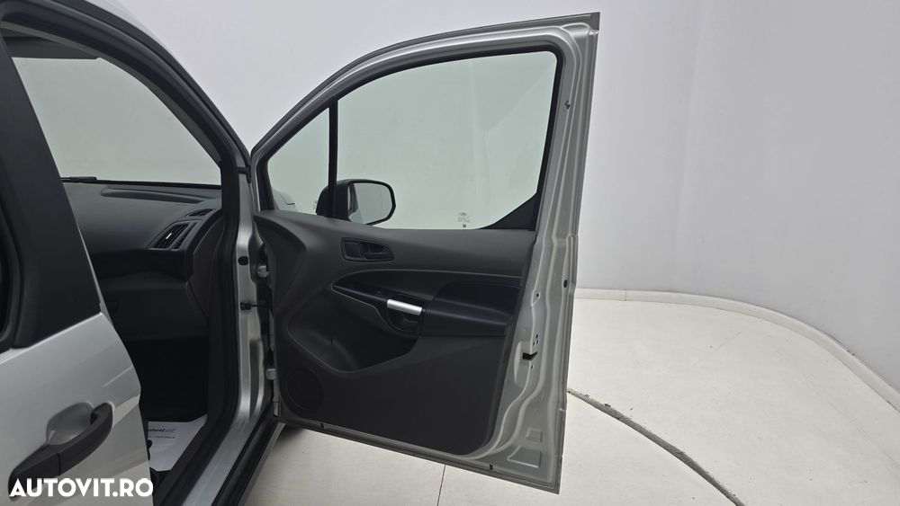 Ford Transit Connect - 18