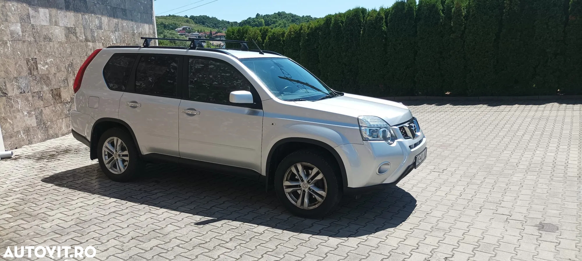 Nissan X-Trail - 4